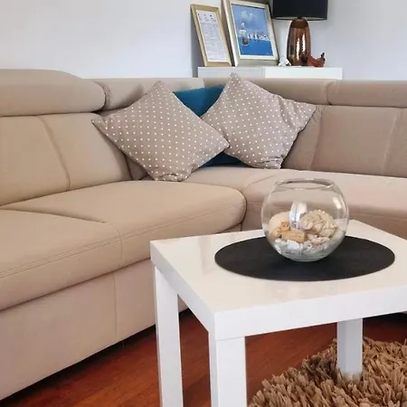 Apartment Stunning Gold With Pool *