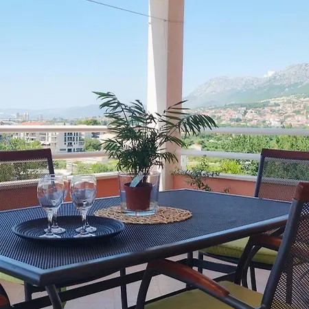 Apartment Stunning Gold With Pool *