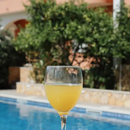 Appartement Stunning Gold With Oasis Pool