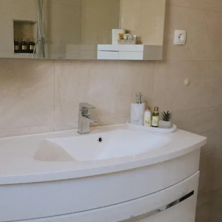 Apartamento Stunning Gold With Oasis Pool *
